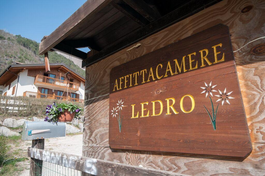 מצולאגו B&B Ledro Affittacamere מראה חיצוני תמונה